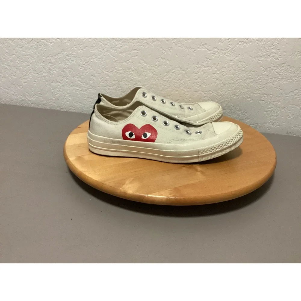 Comme des Garçons PLAY x Converse Chuck Taylor All Star Low Cream Heart Shoes 7 - Picture 14 of 15